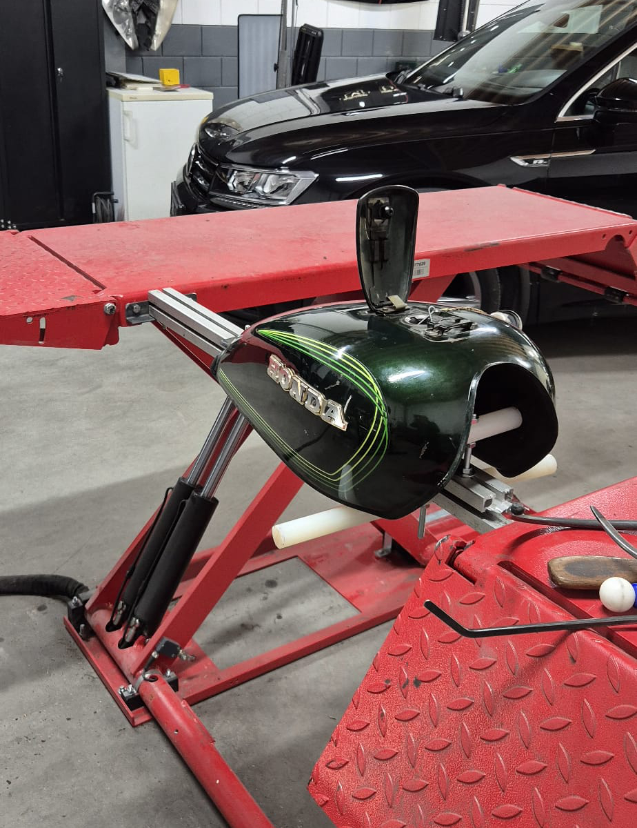 deuk herstellen motor